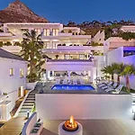Clifton Yolo Spaces - Clifton Mansion Villa Apartment