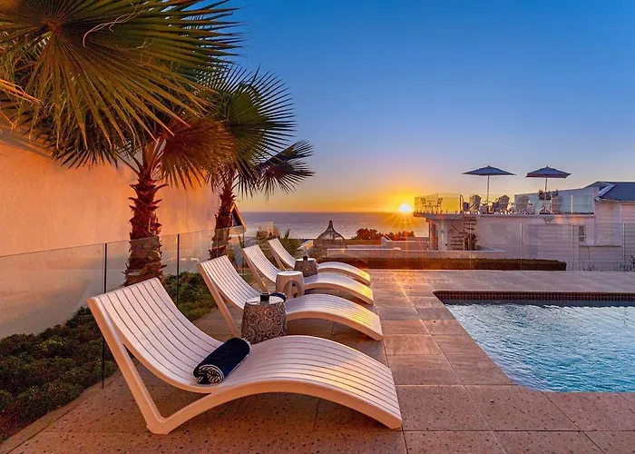 Clifton Yolo Spaces - Clifton Mansion Villa Apartment