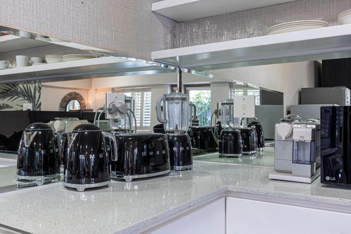 Clifton Yolo Spaces - Clifton Mansion Apartment Cape Town