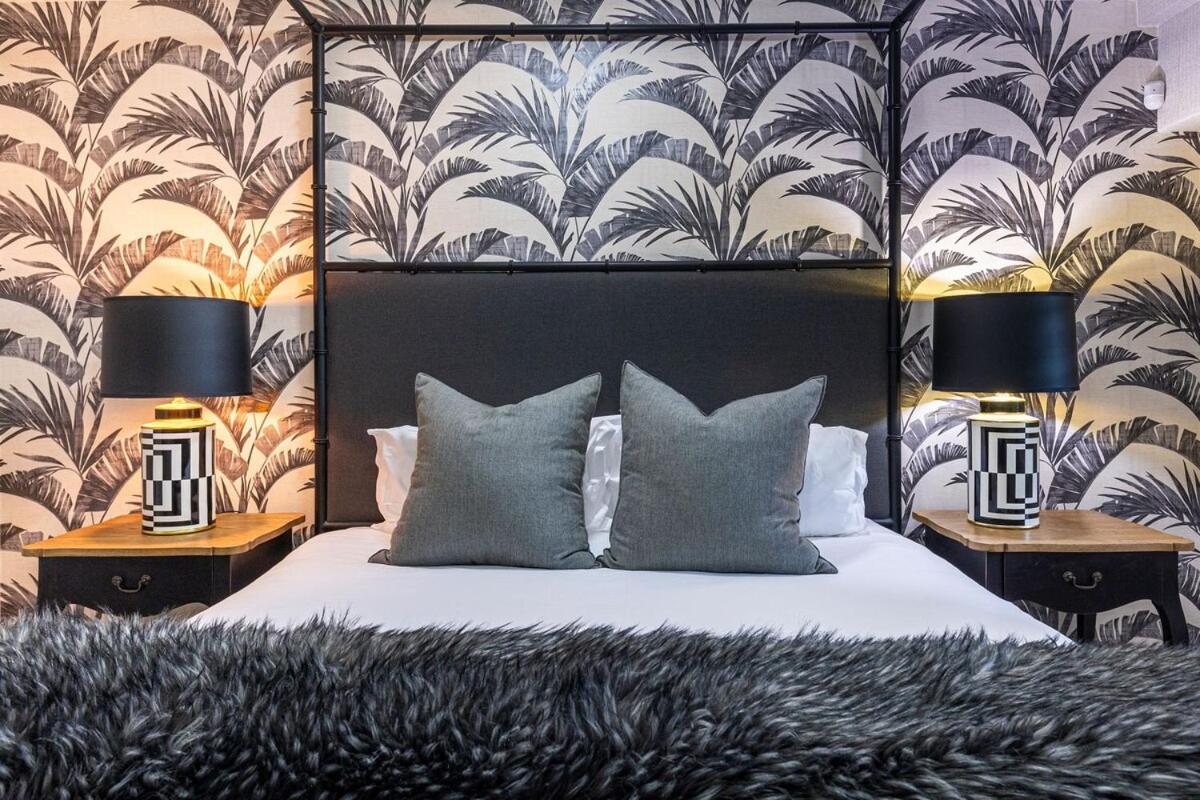 Clifton Yolo Spaces - Clifton Mansion Cape Town