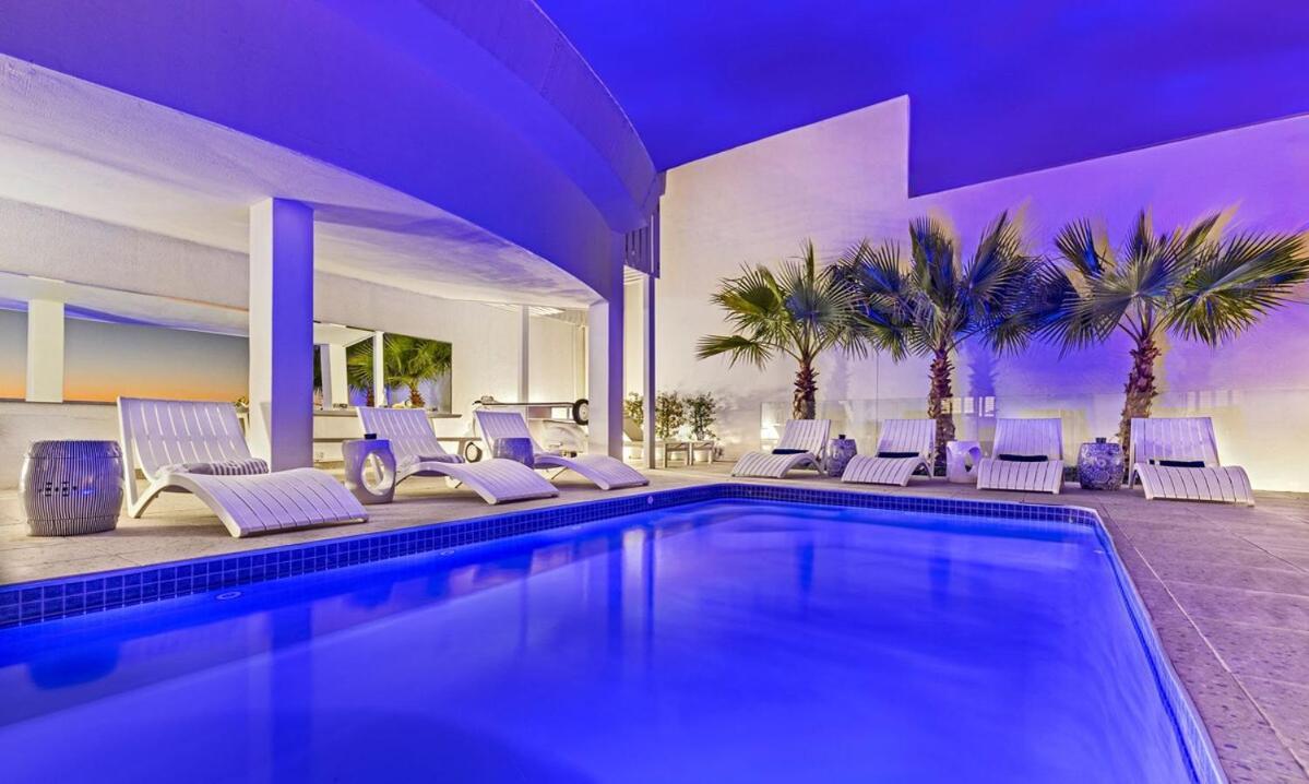 Clifton Yolo Spaces - Clifton Mansion Apartment
